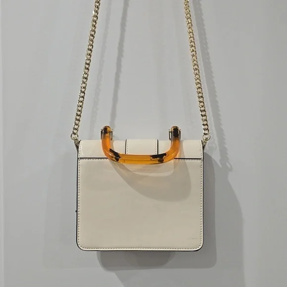TOPSHOP Capri Buckle Crossbody Bag in Beige, Tortoise Shell Details, Gold Chain - Picture 7 of 16
